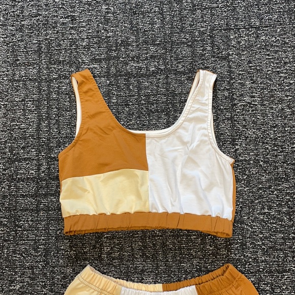 Two piece - Picture 2 of 6